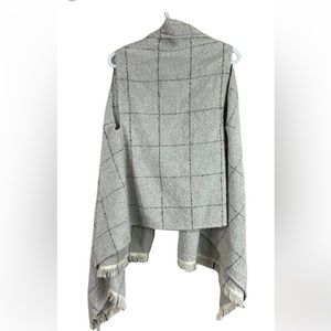 Express Sleeveless Cardigan Sweater Womens One Size Gray Shawl Acrylic Blend